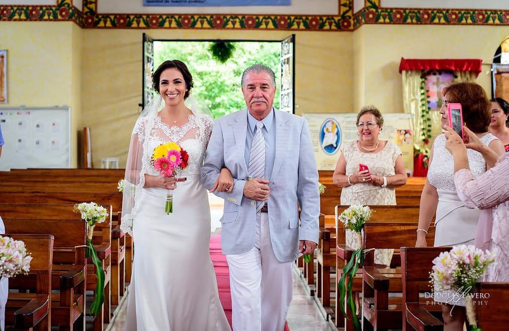Tania and Luis, destination wedding at Playa Bacocho, Puerto Escondido, Oaxaca