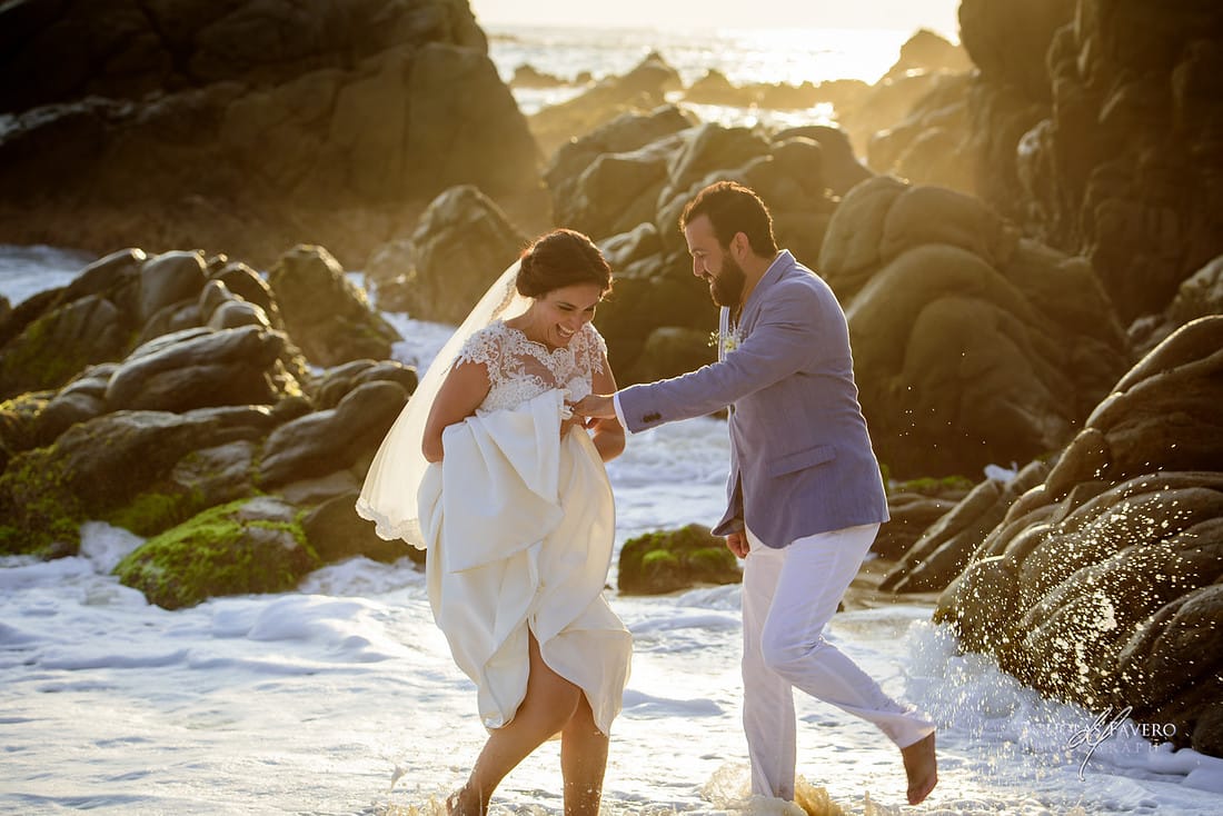 Tania and Luis, destination wedding at Playa Bacocho, Puerto Escondido, Oaxaca