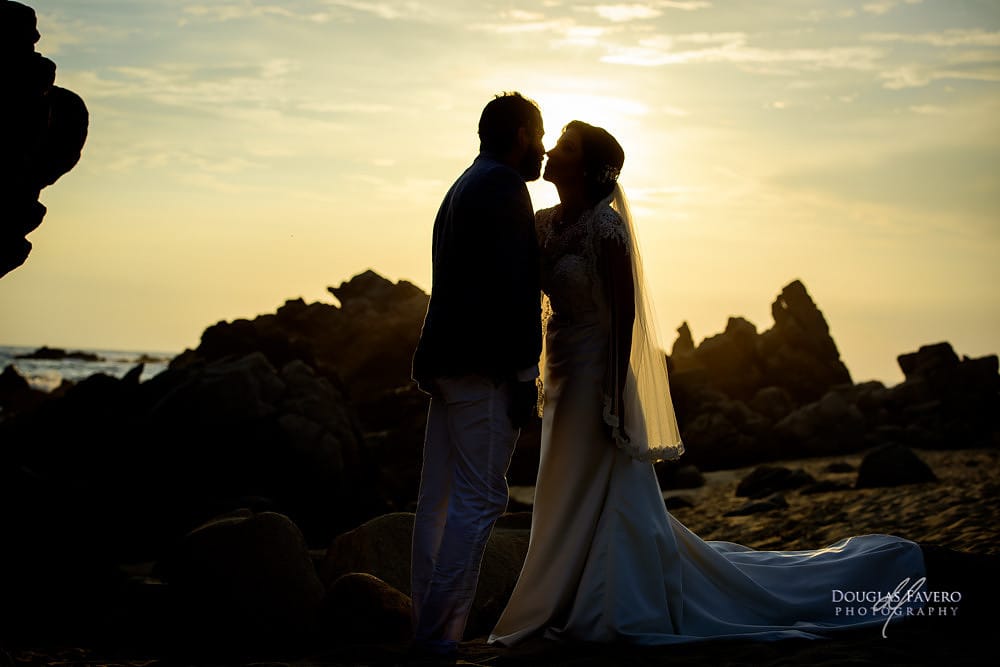 Tania and Luis, destination wedding at Playa Bacocho, Puerto Escondido, Oaxaca
