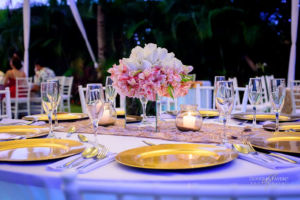 Tania and Luis, destination wedding at Playa Bacocho, Puerto Escondido, Oaxaca