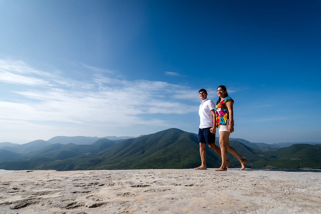 Carlos and María, surprise proposal at Hierve el Agua, Oaxaca