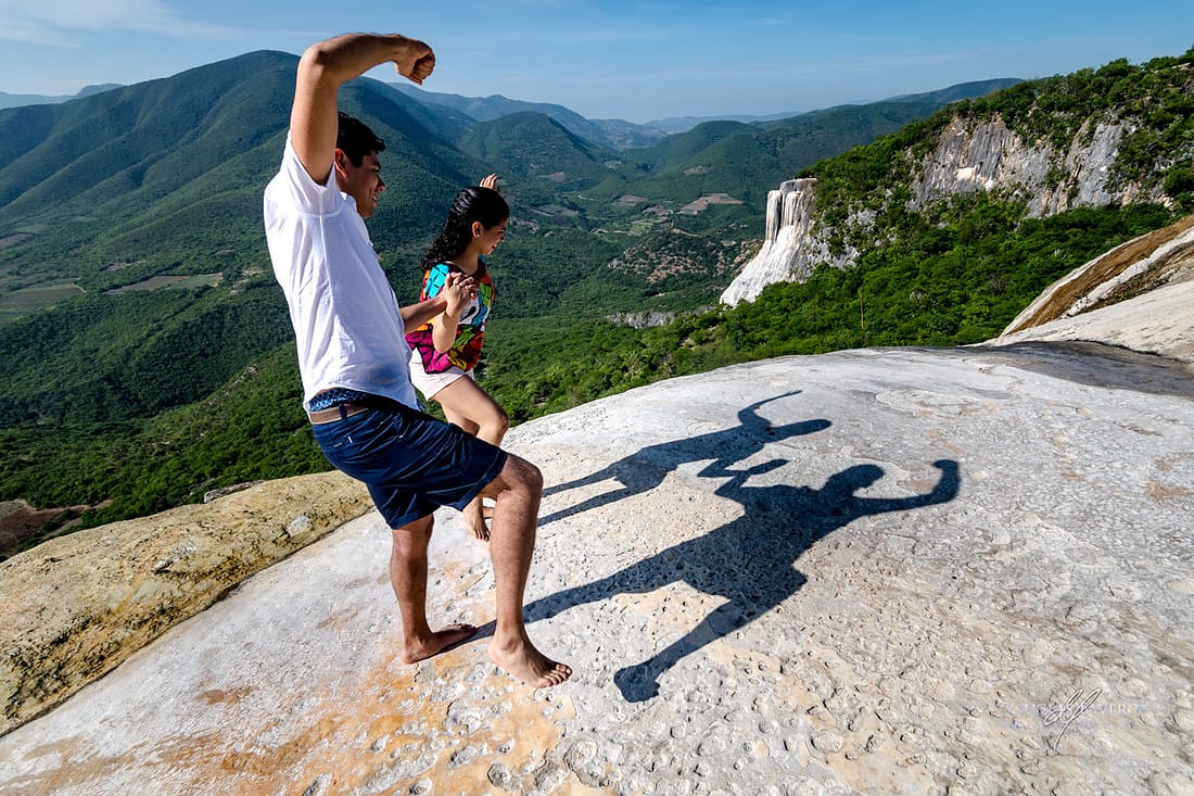 Carlos and María, surprise proposal at Hierve el Agua, Oaxaca