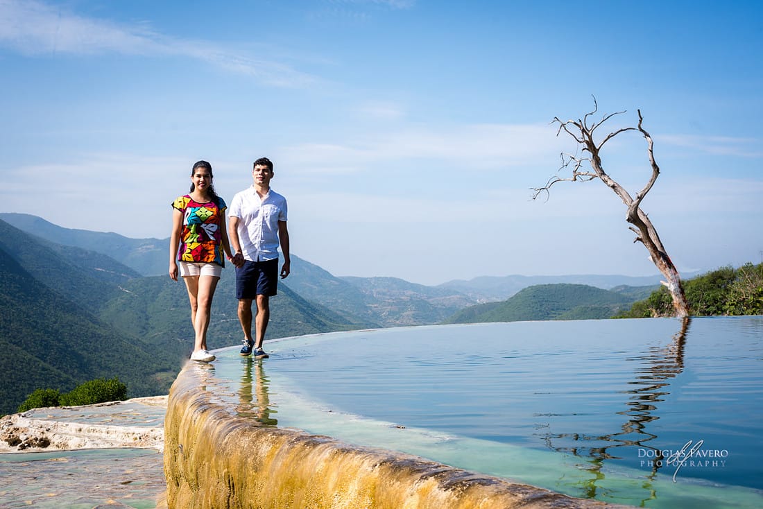Carlos and María, surprise proposal at Hierve el Agua, Oaxaca