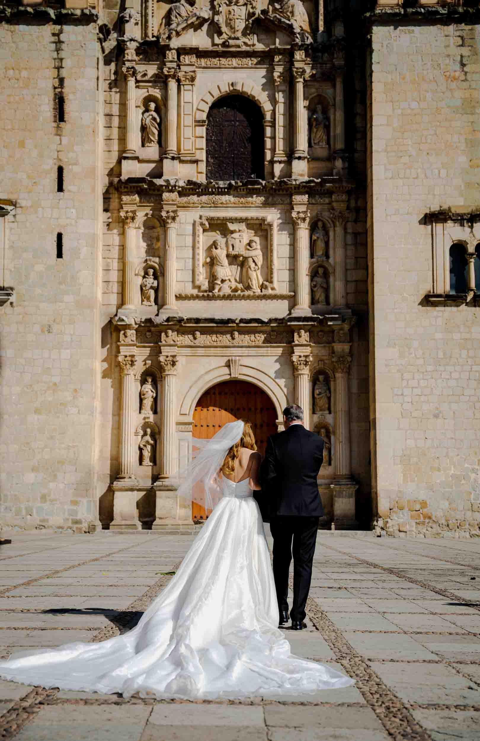 Oaxaca wedding photography by Douglas Favero