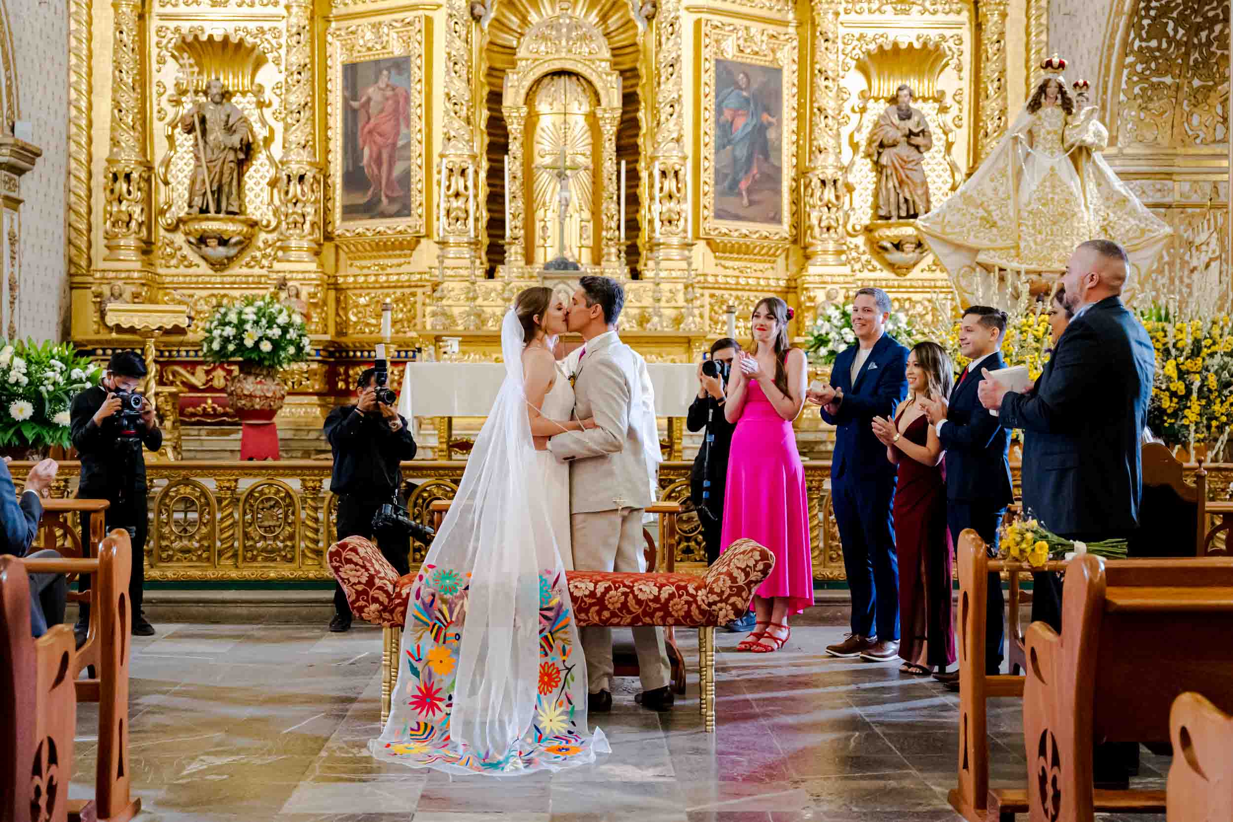 Anneka & Alejandro — El Cardenal, Centro Histórico — Douglas Favero Photography