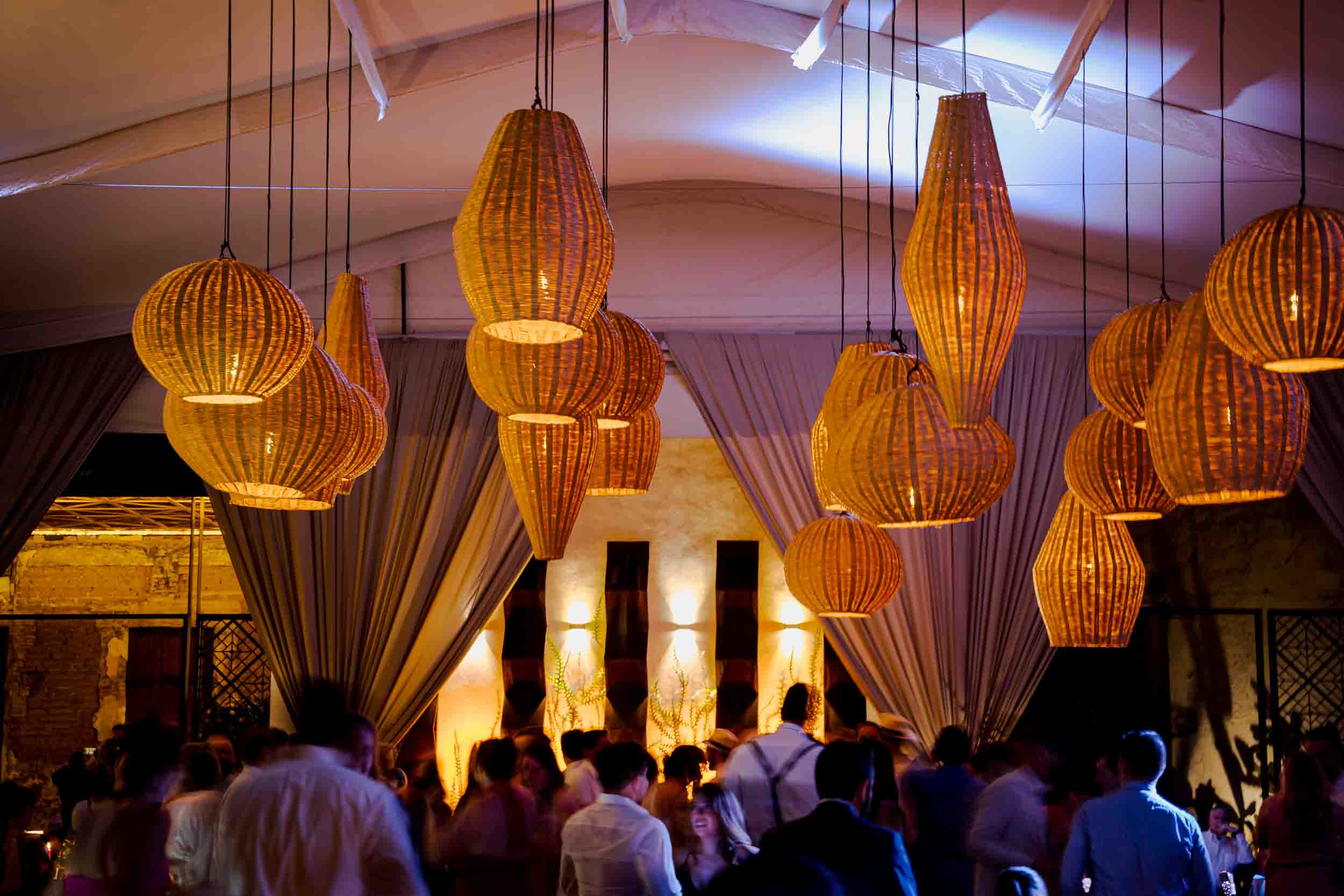Anneka & Alejandro — El Cardenal, Centro Histórico — Douglas Favero Photography