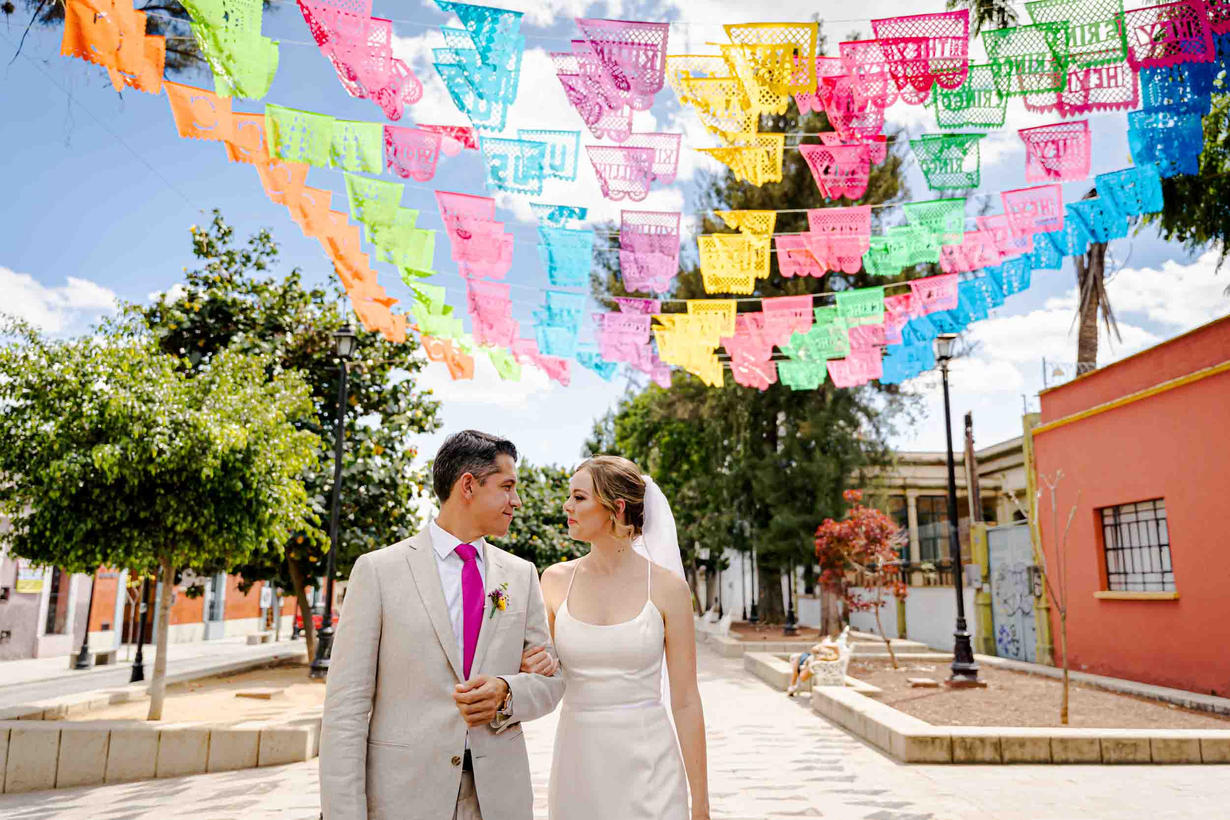 Anneka & Alejandro — El Cardenal, Centro Histórico — Douglas Favero Photography