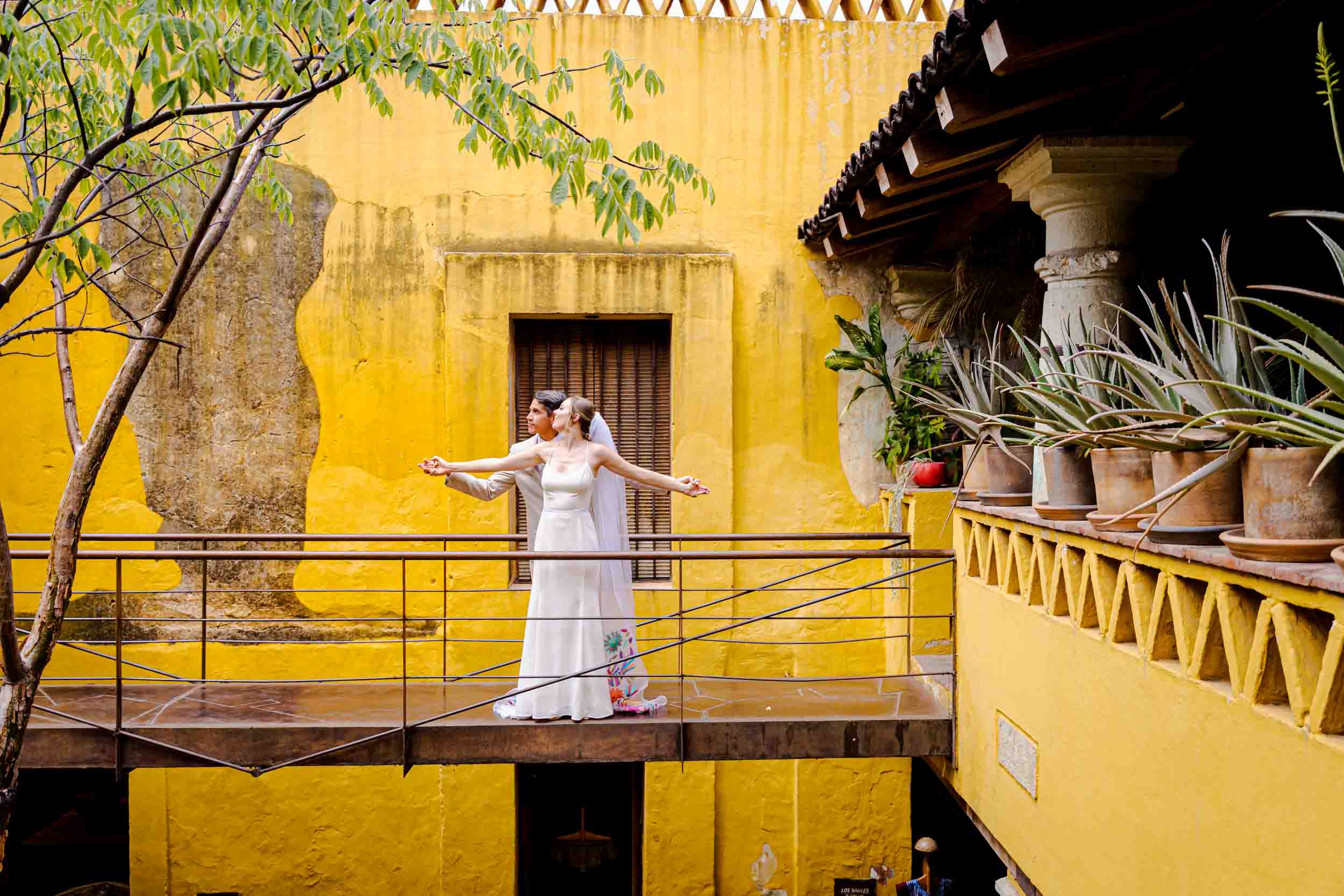 Anneka & Alejandro — El Cardenal, Centro Histórico — Douglas Favero Photography