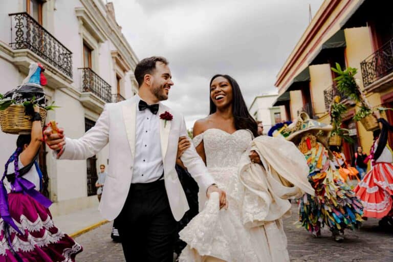 Real Oaxaca bicultural wedding photography by Douglas Favero