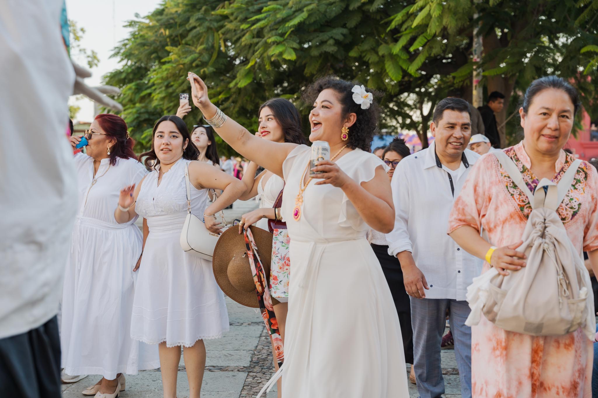 Vianey & Greyson — Esplanada Santo Domingo / El Chef Zapoteco — Douglas Favero Photography