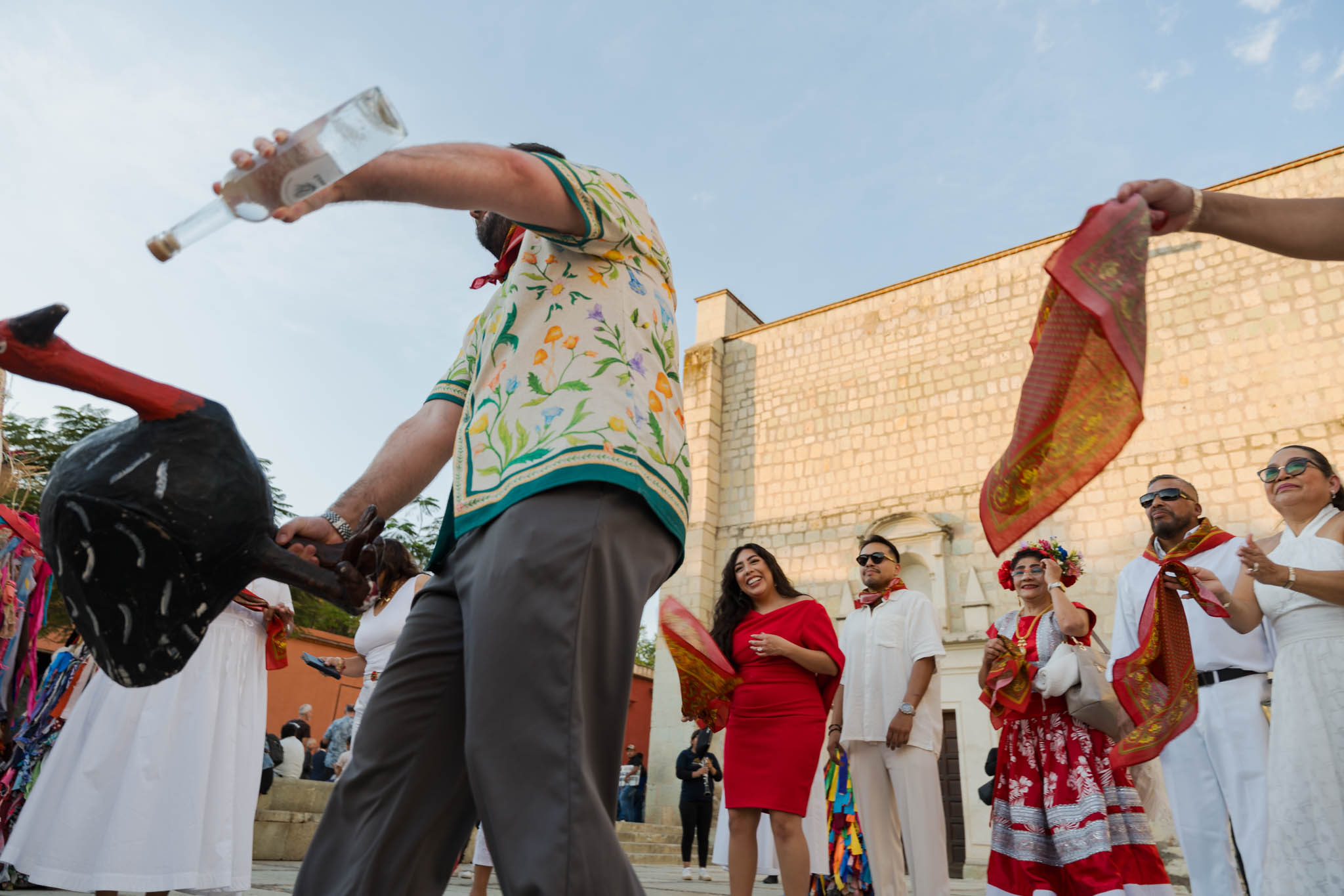 Vianey & Greyson — Esplanada Santo Domingo / El Chef Zapoteco — Douglas Favero Photography