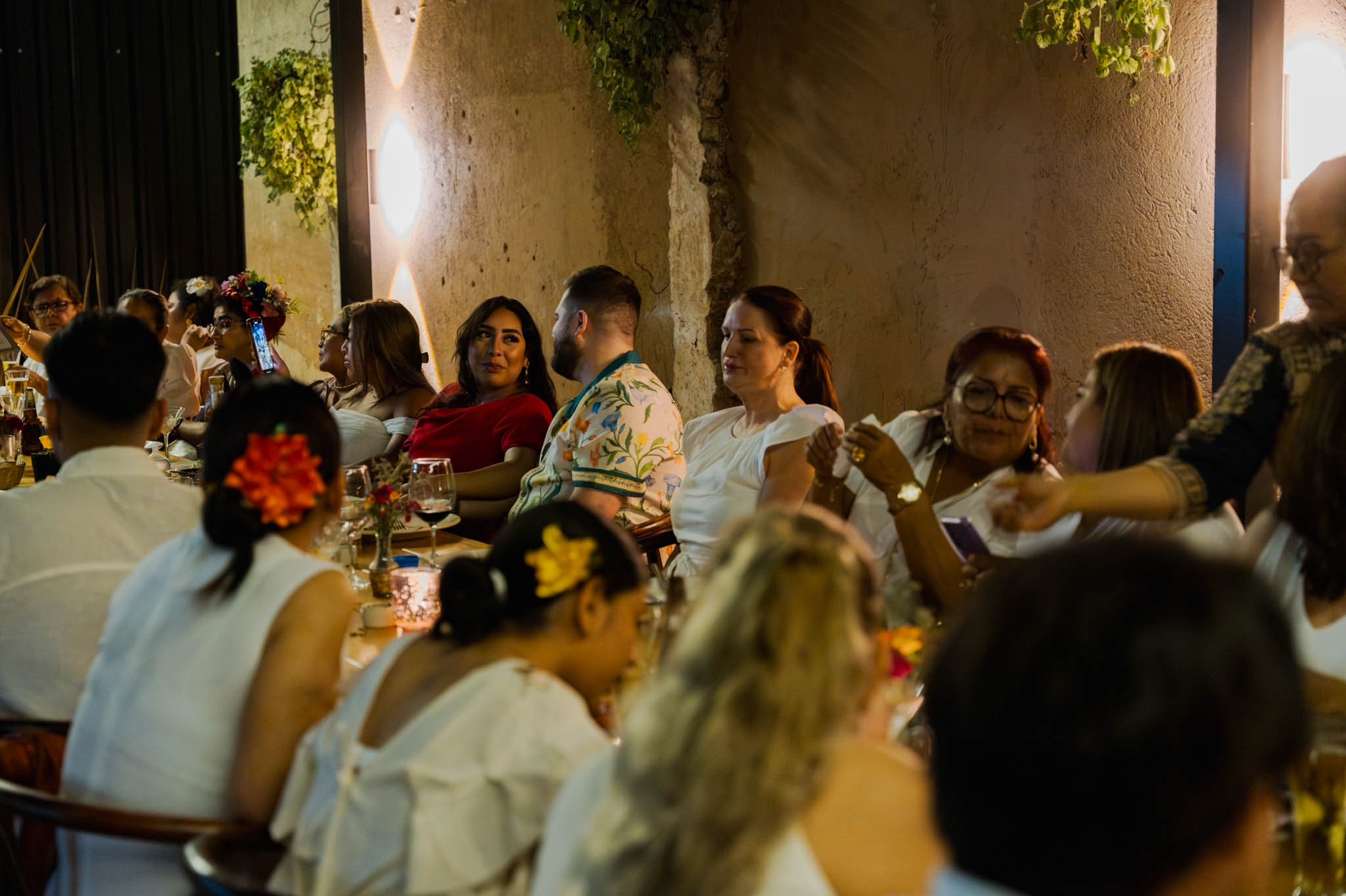 Vianey & Greyson — Esplanada Santo Domingo / El Chef Zapoteco — Douglas Favero Photography
