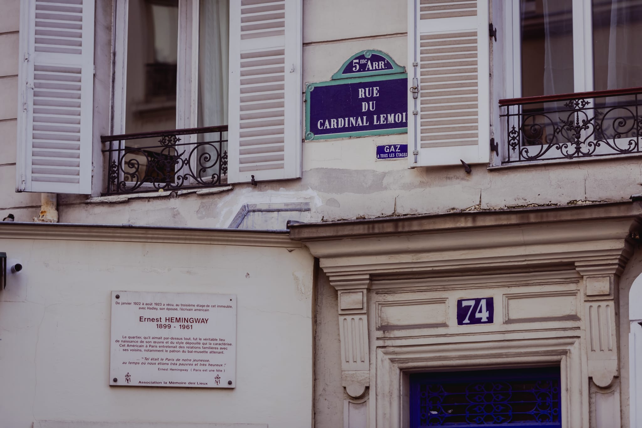 Number 74, rue du Cardinal Lemoine, with a commemorative plaque beside the door