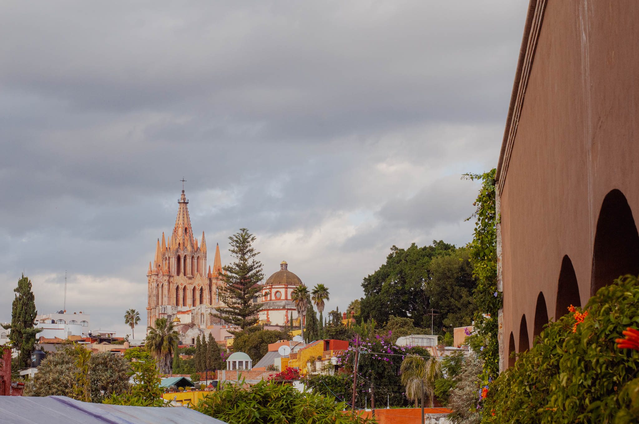 Jess & Luis — La Parroquia & Hotel Boutique Nena — Douglas Favero Photography