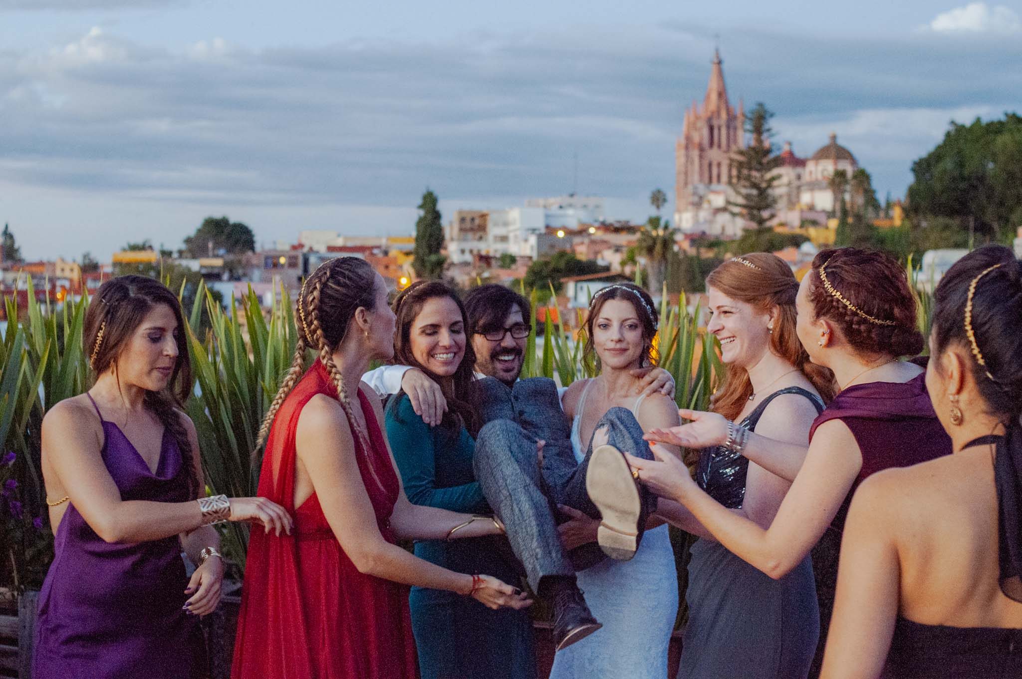 Jess & Luis — La Parroquia & Hotel Boutique Nena — Douglas Favero Photography