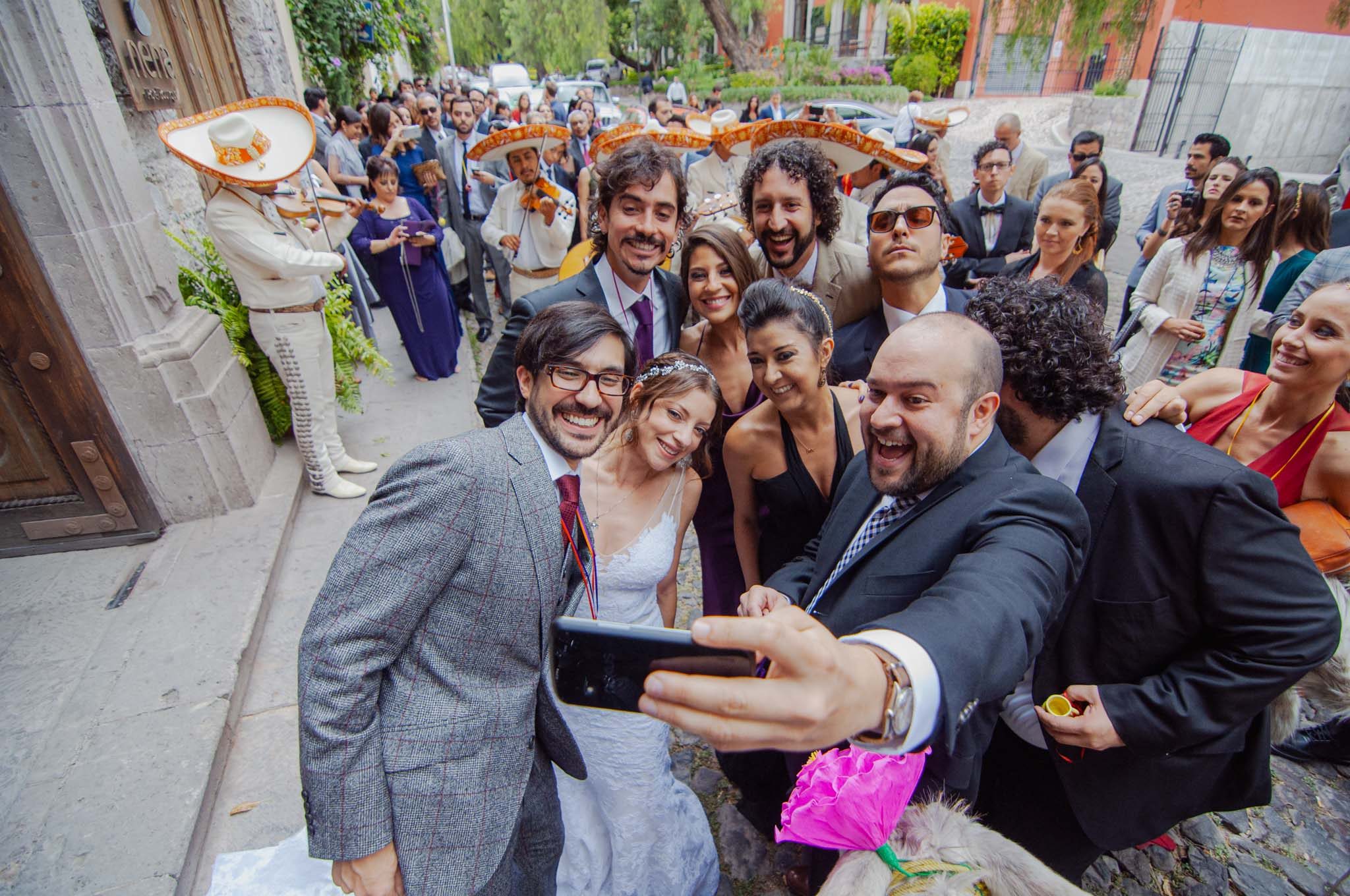 Jess & Luis — La Parroquia & Hotel Boutique Nena — Douglas Favero Photography