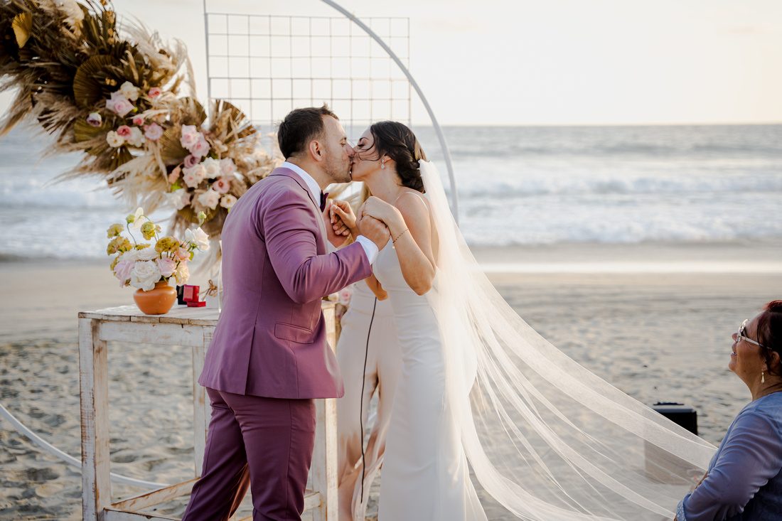 Eli & Roman — Casa Mar y Mar, near Puerto Escondido — Douglas Favero Photography