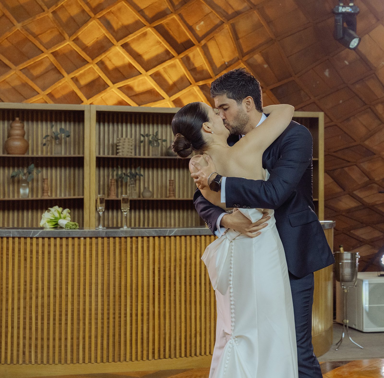 Mariana & Eduardo — Hotel Quinta Real, La Fábrica Patio — Douglas Favero Photography