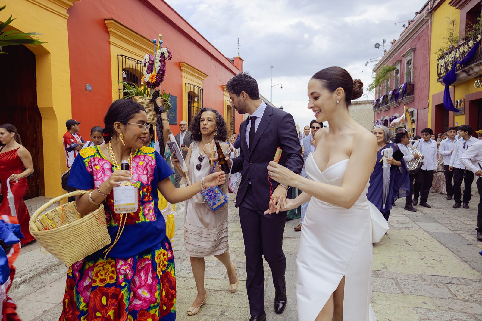 Mariana & Eduardo — Hotel Quinta Real, La Fábrica Patio — Douglas Favero Photography