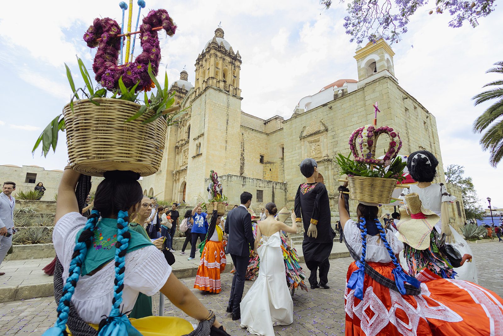 Mariana & Eduardo — Hotel Quinta Real, La Fábrica Patio — Douglas Favero Photography