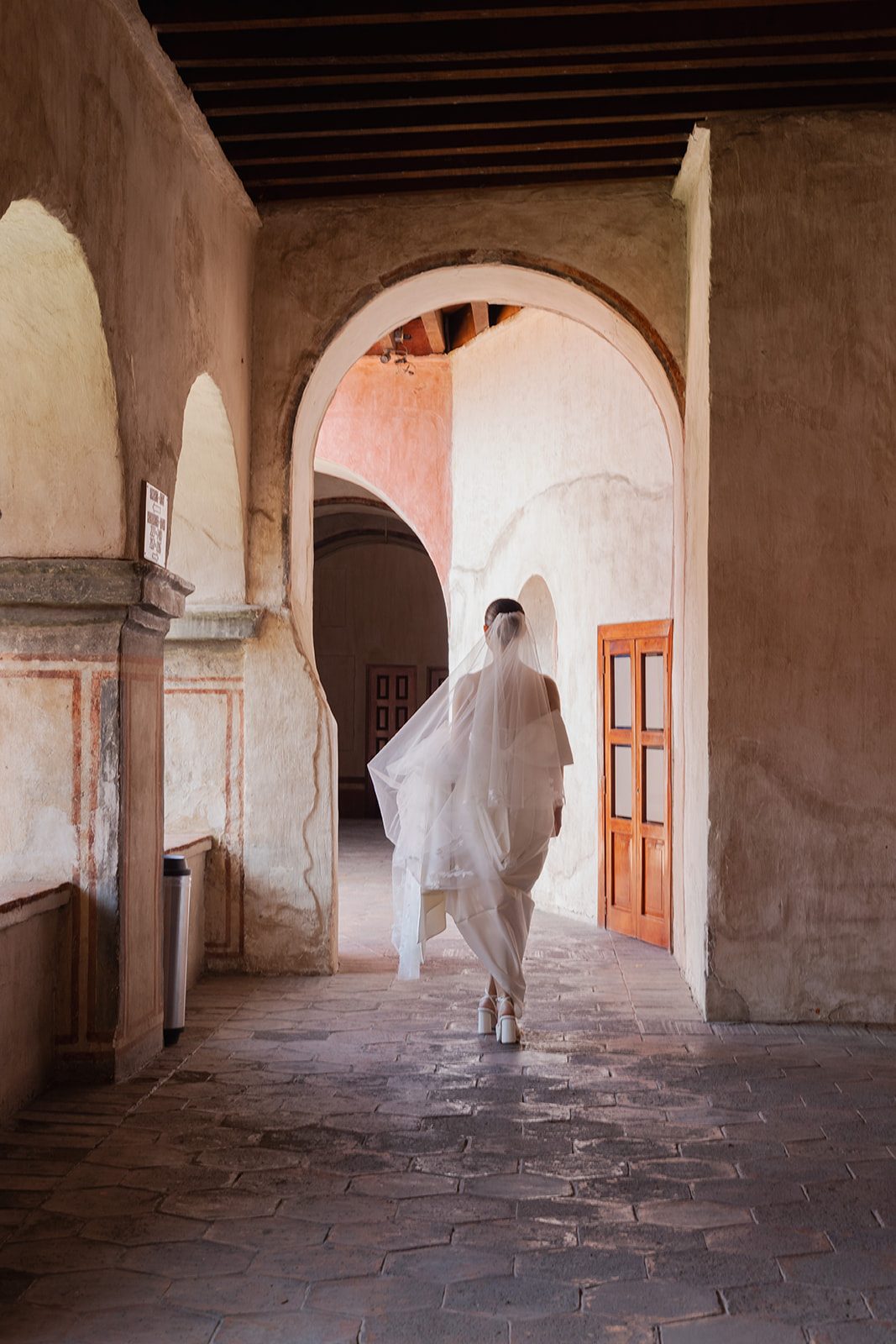 Mariana & Eduardo — Hotel Quinta Real, La Fábrica Patio — Douglas Favero Photography