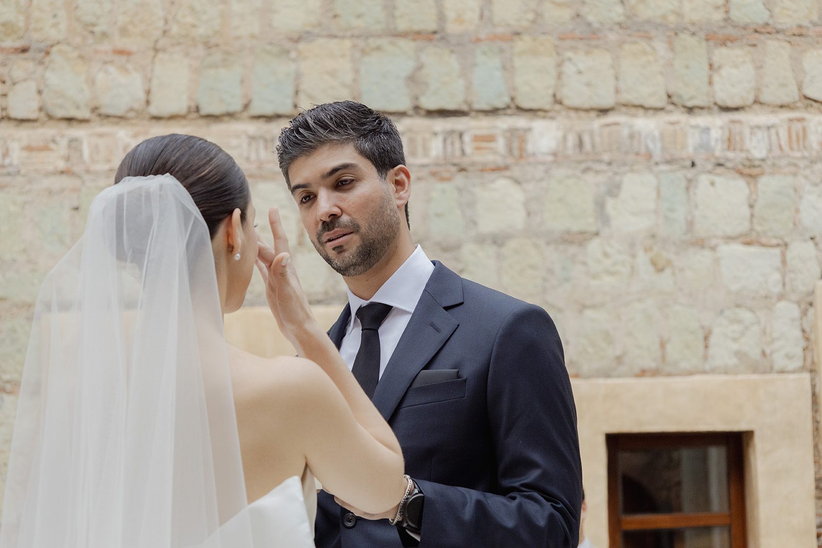 Mariana & Eduardo — Hotel Quinta Real, La Fábrica Patio — Douglas Favero Photography