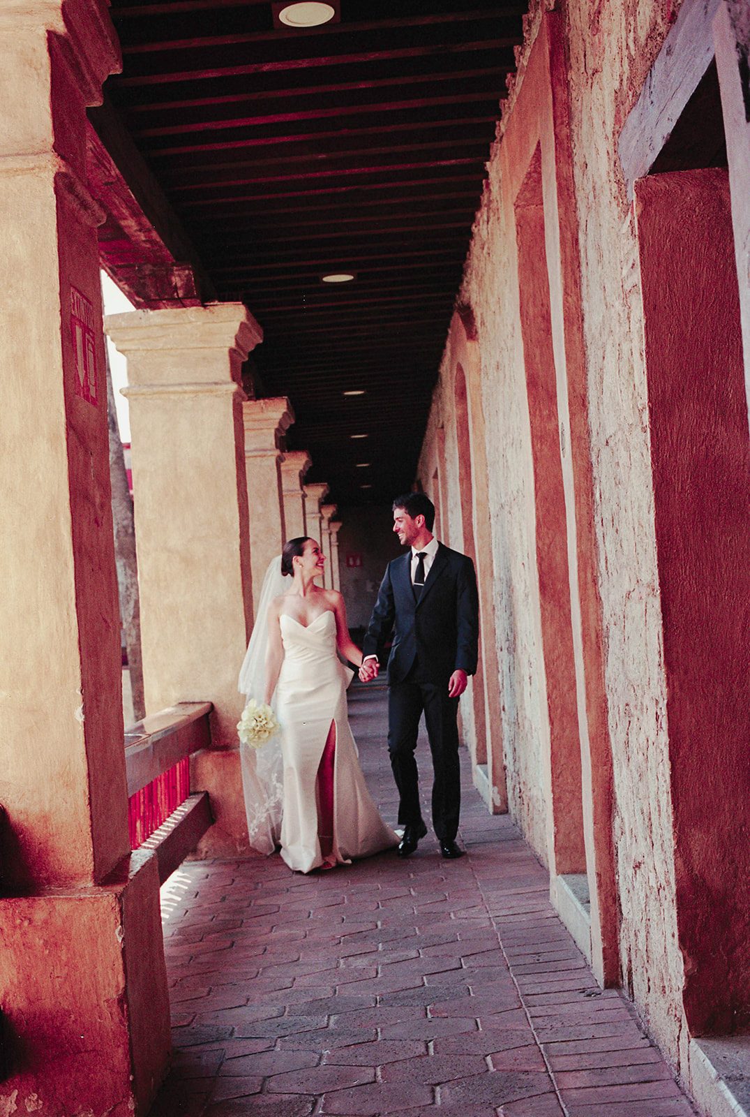 Mariana & Eduardo — Hotel Quinta Real, La Fábrica Patio — Douglas Favero Photography