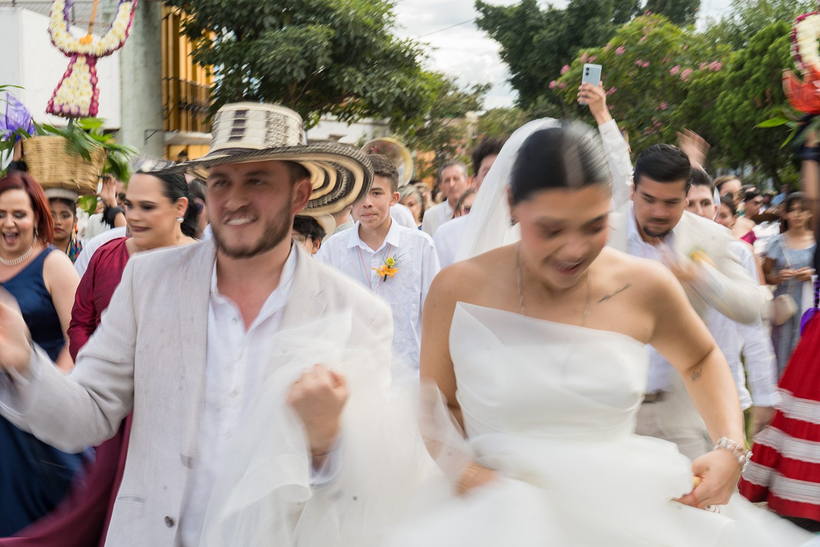 Xime & Luis — Jardín Etnobotánico, Santo Domingo, La Fábrica Patio — Douglas Favero Photography