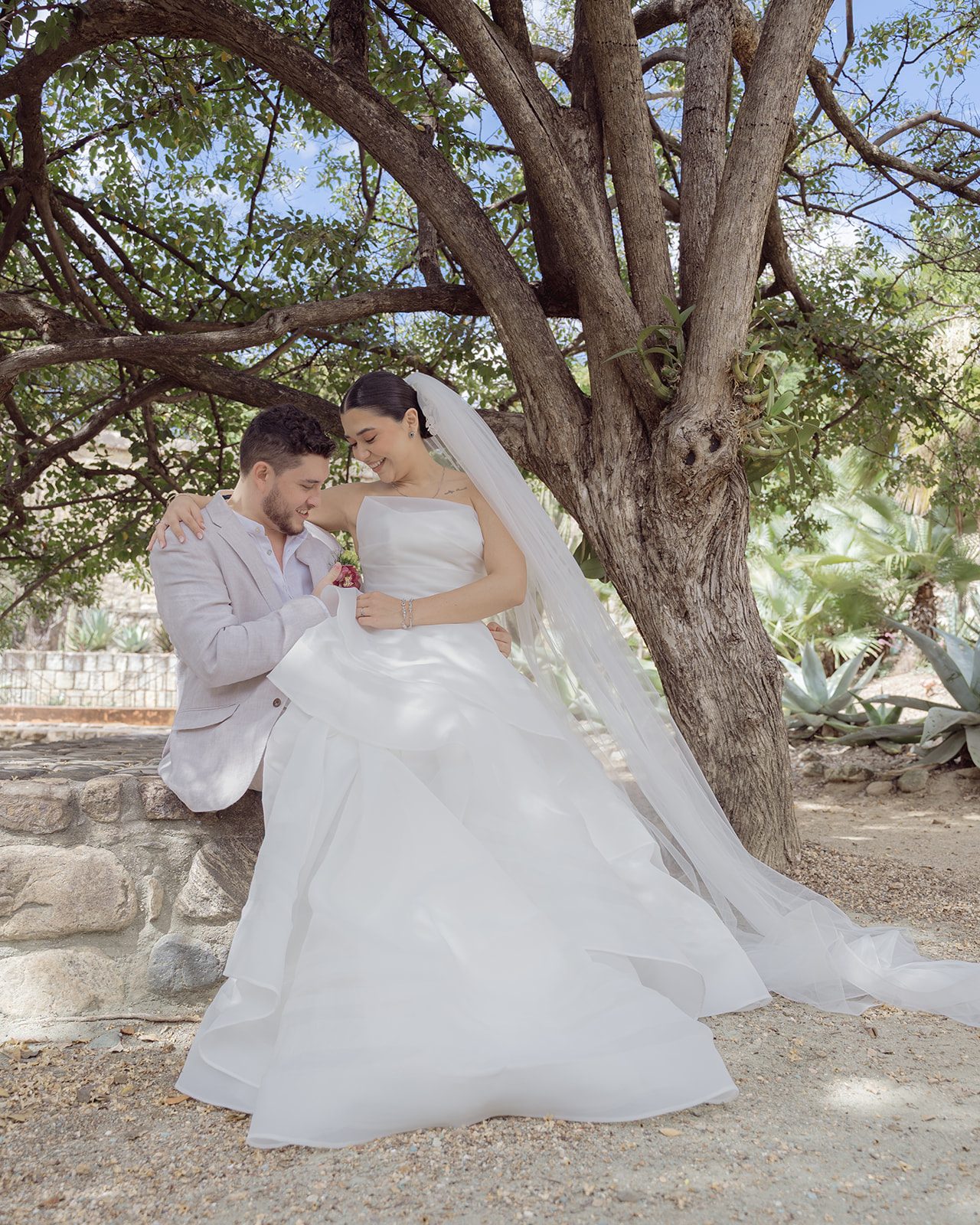 Xime & Luis — Jardín Etnobotánico, Santo Domingo, La Fábrica Patio — Douglas Favero Photography