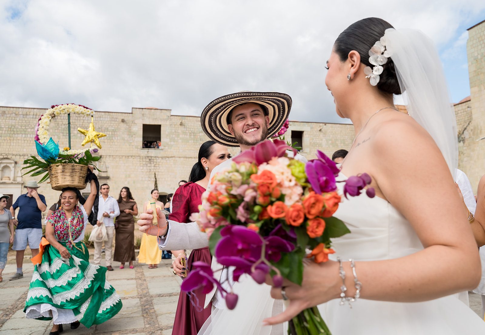 Xime & Luis — Jardín Etnobotánico, Santo Domingo, La Fábrica Patio — Douglas Favero Photography