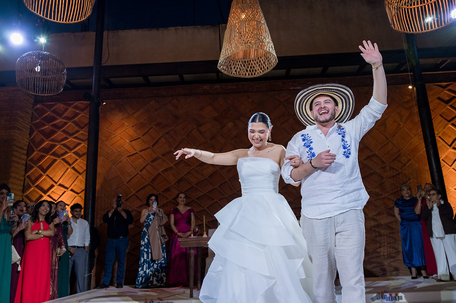Xime & Luis — Jardín Etnobotánico, Santo Domingo, La Fábrica Patio — Douglas Favero Photography